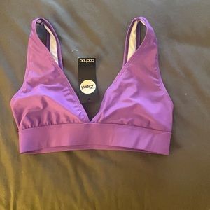 NWT Boohoo purple triangle bikini top